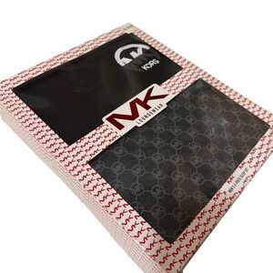 New Michael Kors Men's Two
Piece Pajamas Set Lounge Pants
& T Shirt Size L BLACK